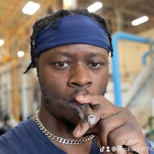 Meet your Posher, Adrian